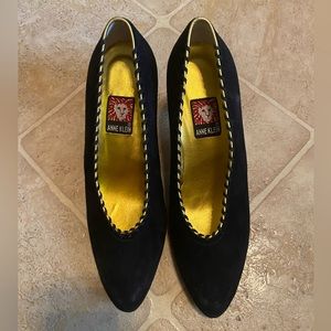 Vintage 80s Anne Klein Black Suede Shoes Pumps Heels Gold Braid Accent